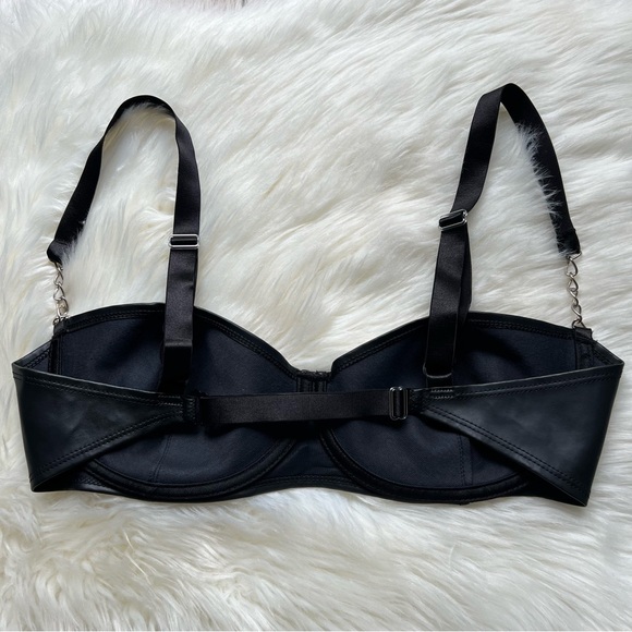 Frederick’s of Hollywood Faux Leather Black Bra Sz 38 D Goth Witch Y2K USA Made - Picture 14 of 14